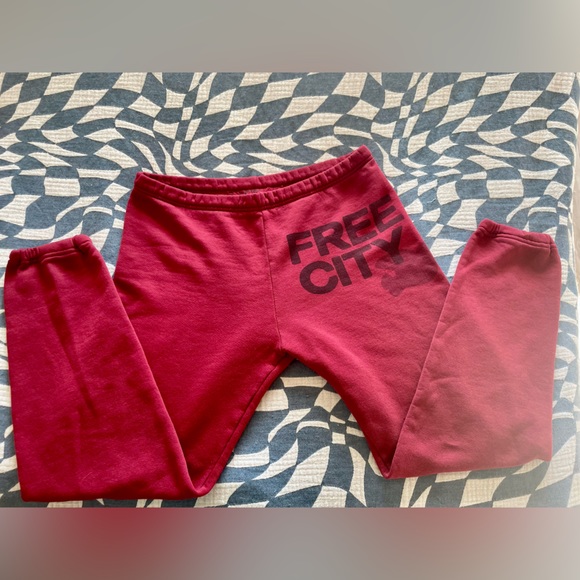 FREECITY Superfluff Lux OG Sweatpant - Deep Red - S - Picture 2 of 5
